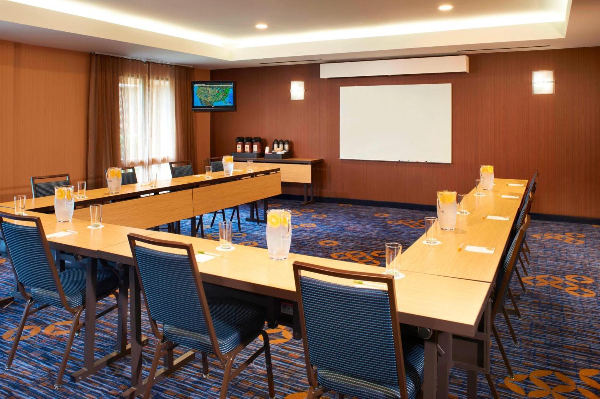 מלון Courtyard Toledo Rossford/Perrysburg מראה חיצוני תמונה